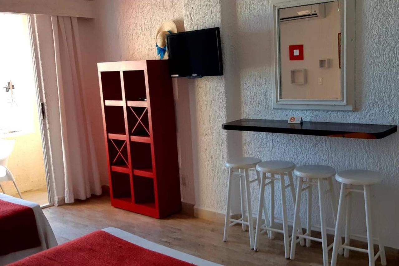 Ocean Front Suite, Balcony, Kitchen. 칸쿤 외부 사진